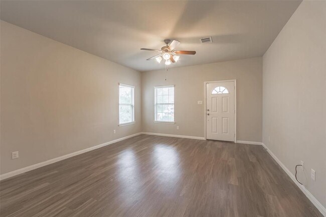 Building Photo - 3727 Bright Moon Ct