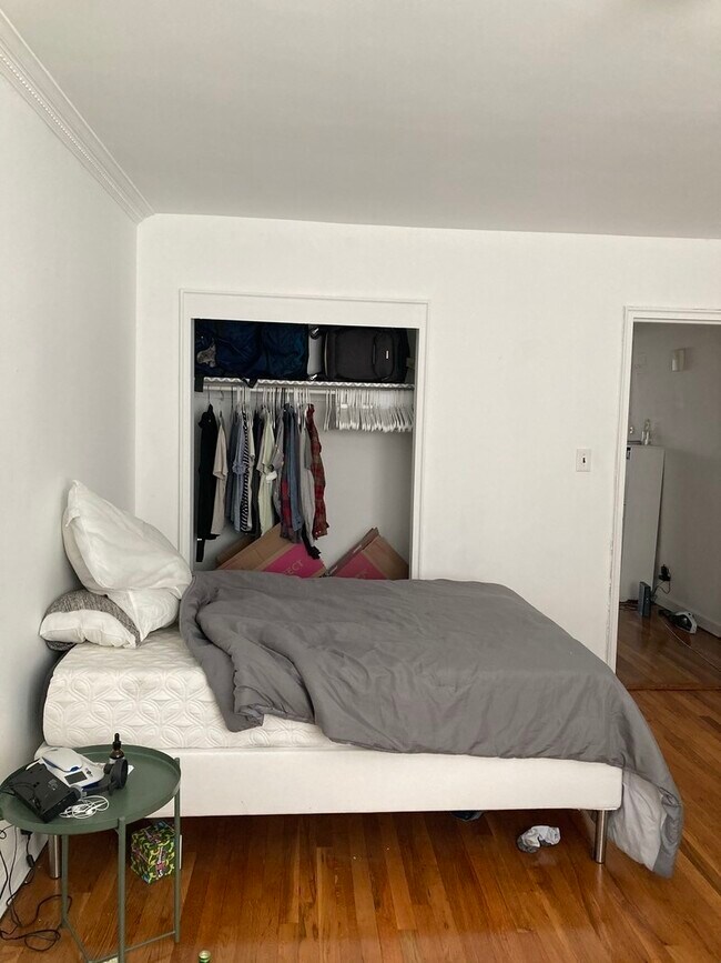 Foto del edificio - 3259 42nd St