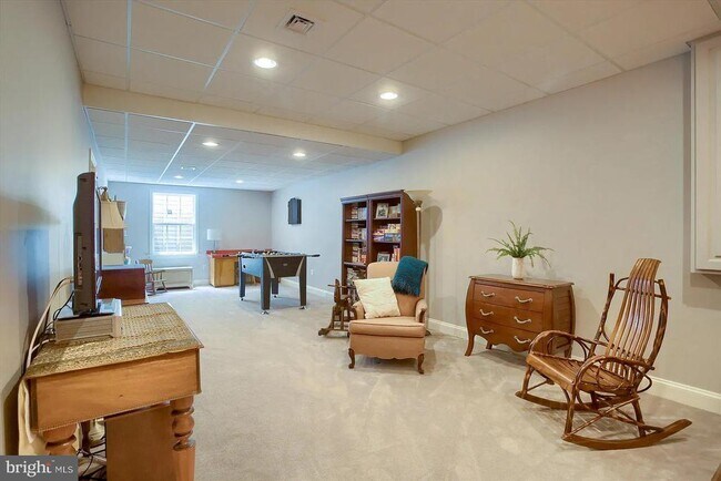 Building Photo - 834 Northern Spy Dr