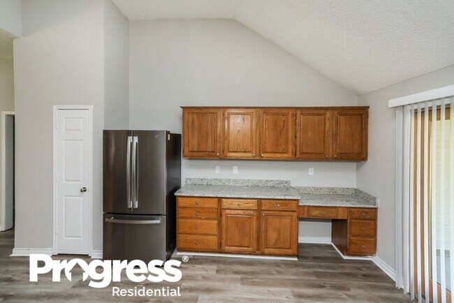 Building Photo - 819 Crooked Creek Ln