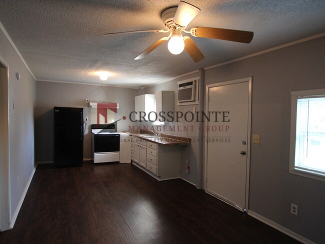 Building Photo - Now Available: 2 Bedroom, 1 Bath Home in Tyler, TX!