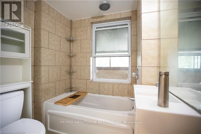 Building Photo - 49-49 Fairleigh Ave S