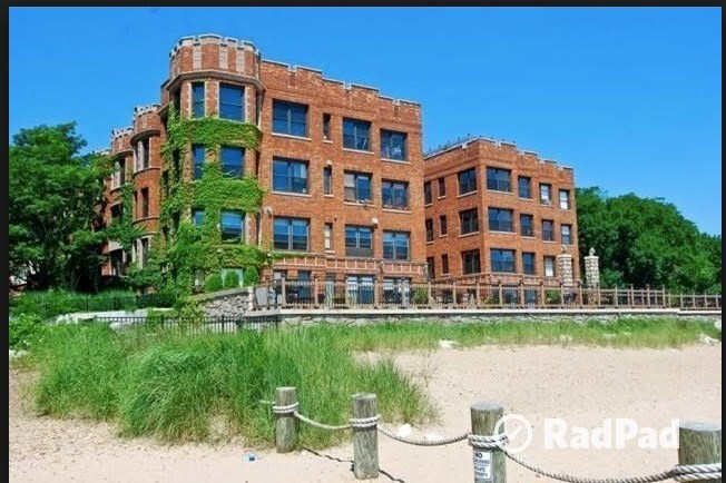 Primary Photo - 1200 W Sherwin Ave