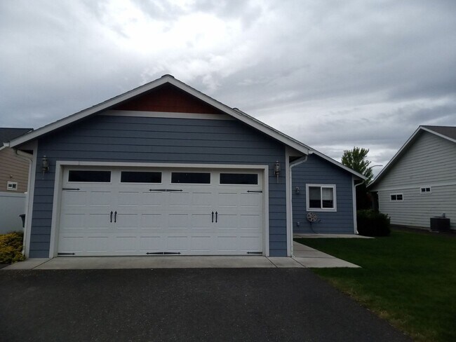 Building Photo - 1803 Clearview Point Dr