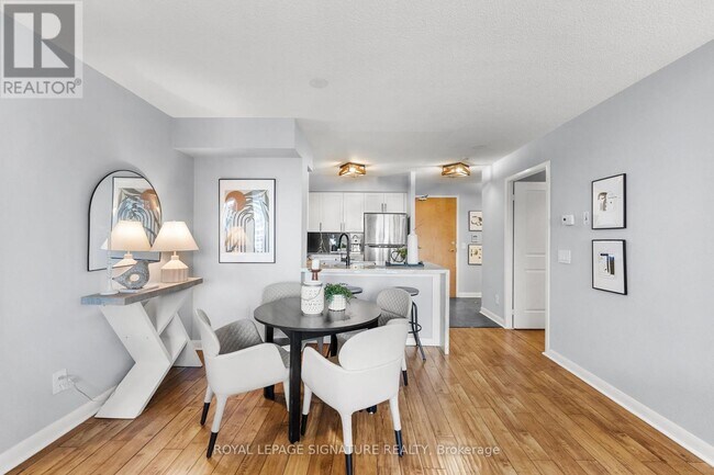 Photo du bâtiment - 2907-4968-4968 Yonge St