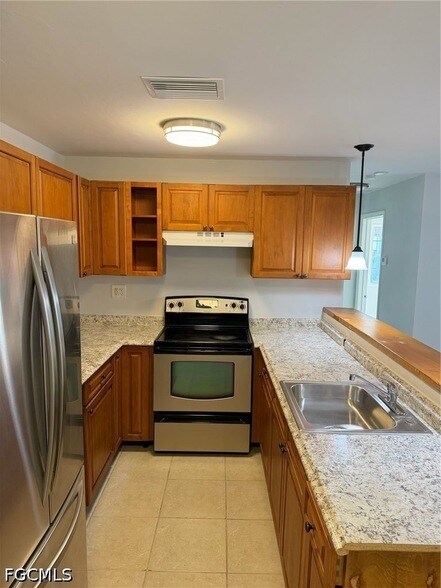 Foto del edificio - 14713 Kimberly Ln