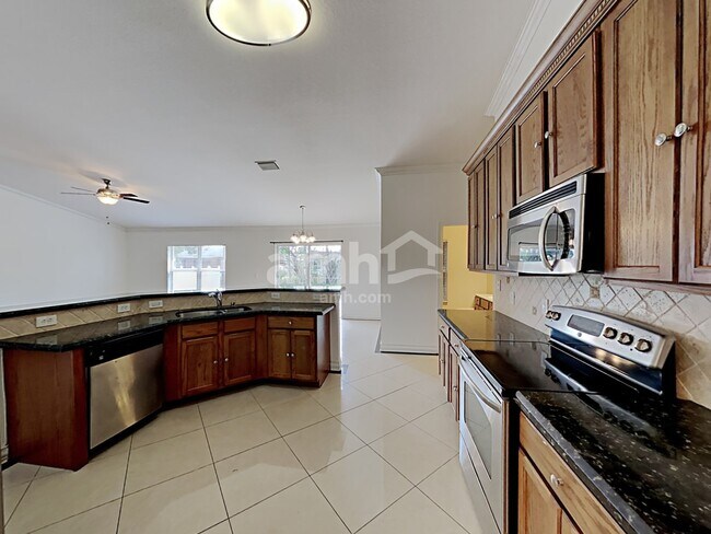 Foto del edificio - 286 SW Statler Ave