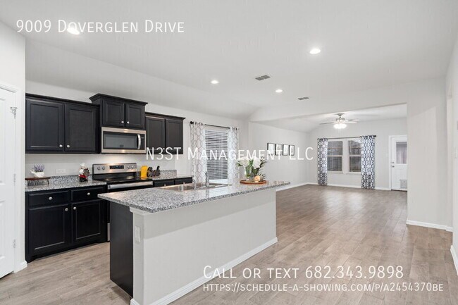 Foto del edificio - 9009 Doverglen Dr