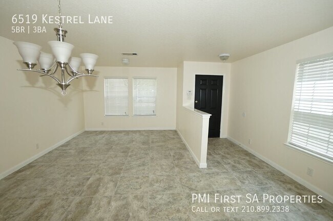 Building Photo - 5 bedrooms and 2.5 bathrooms ready to move...