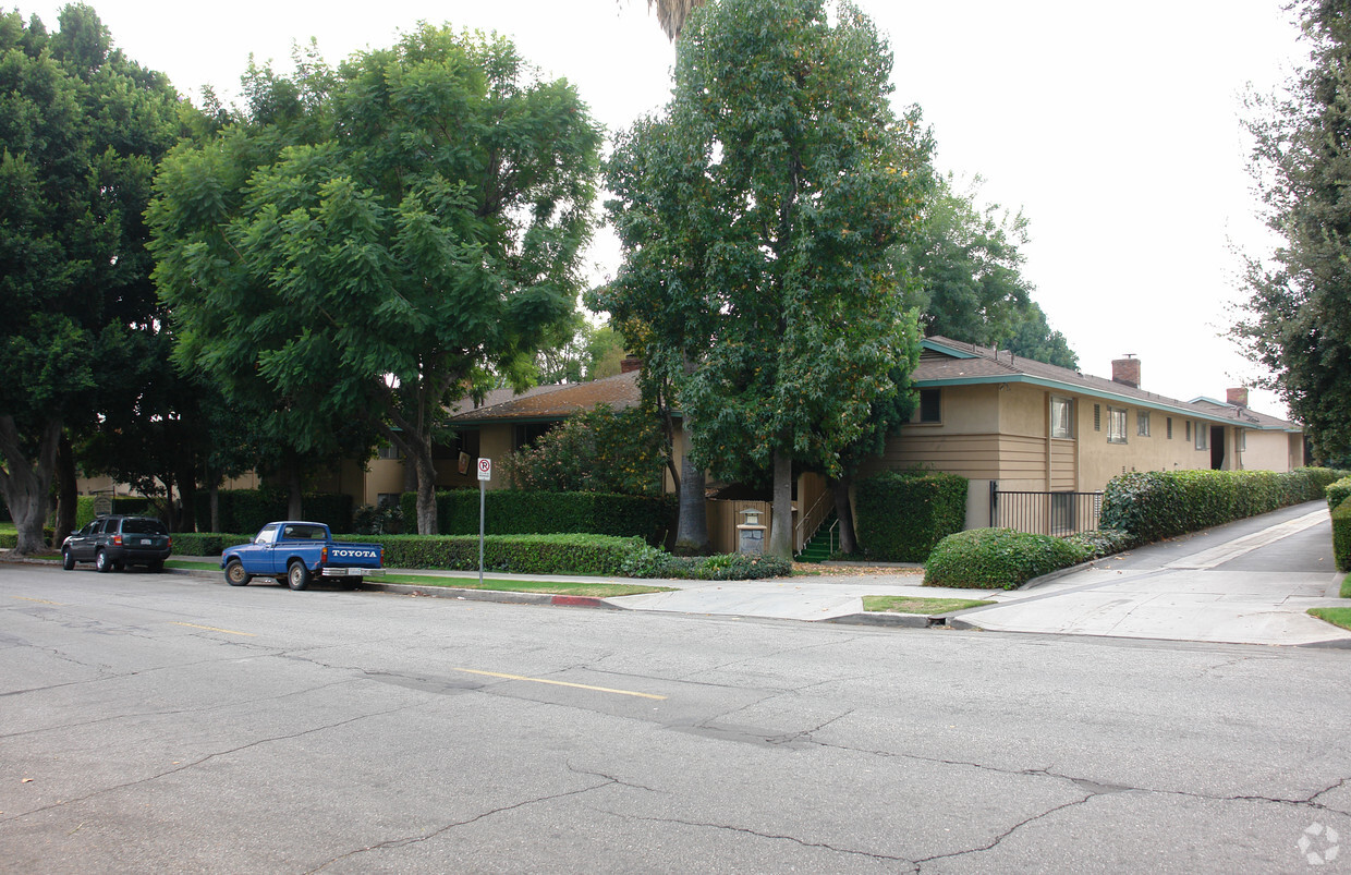 Foto del edificio - Glendale Garden Homes