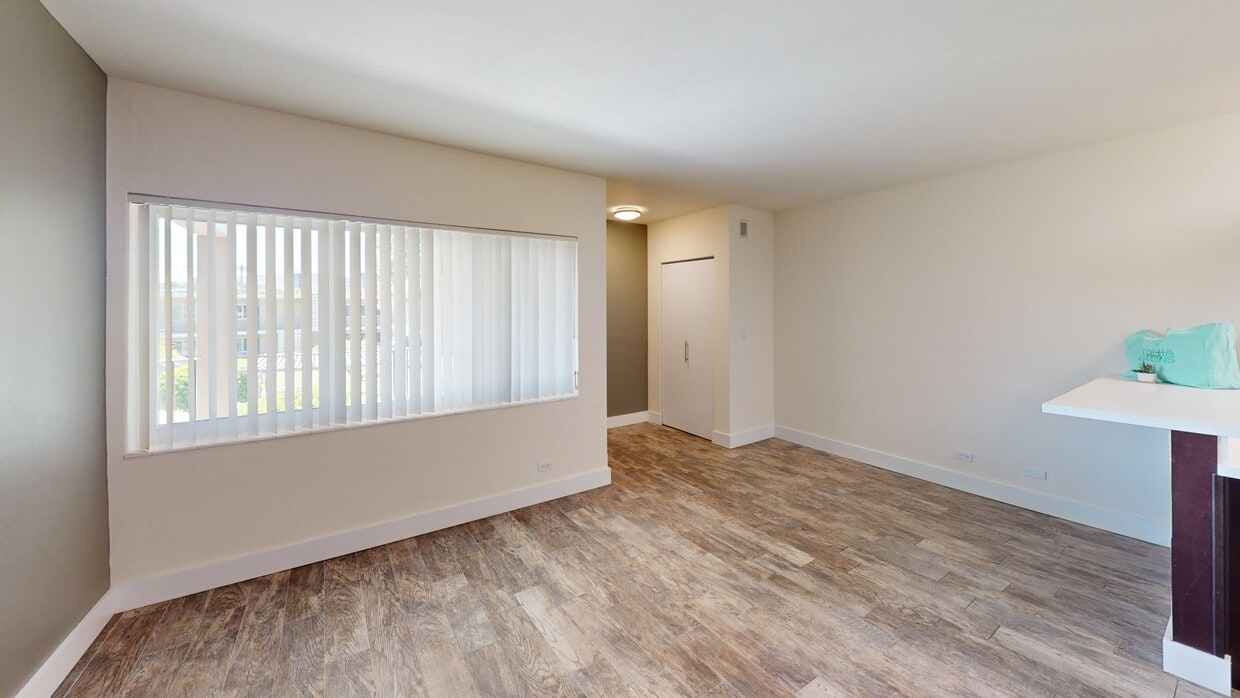Photo - Cynthia Gardens Apartments