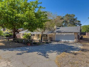 Building Photo - 4150 Rosita Ave