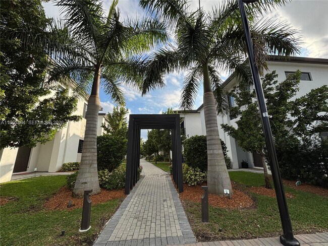 Foto del edificio - 4493 NW 81st Ave