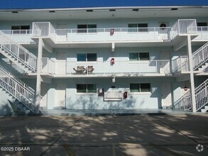 Building Photo - 208 N Halifax Ave