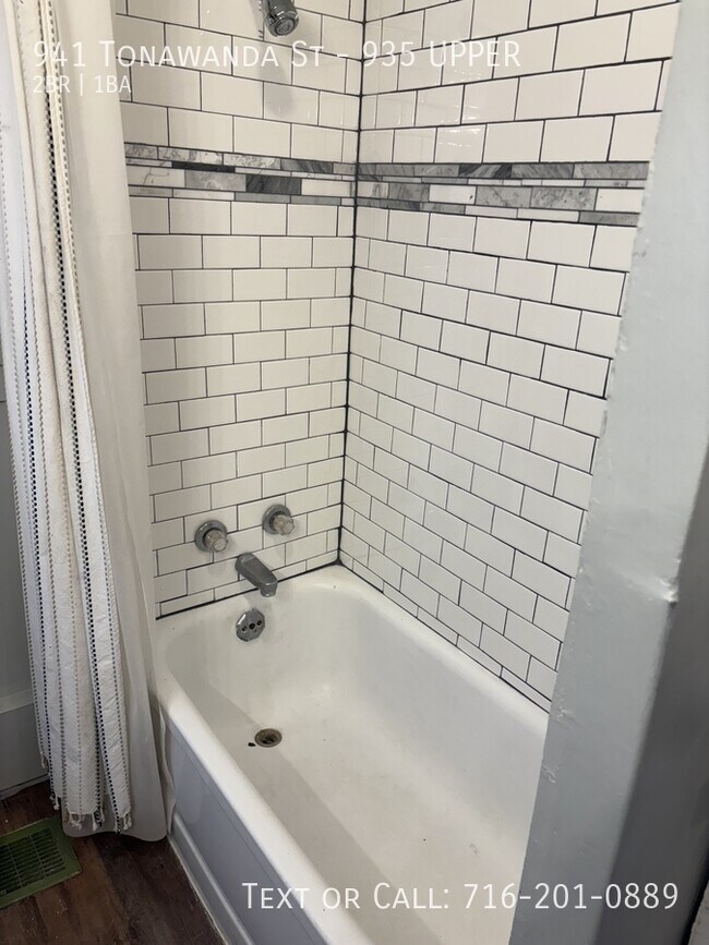Foto del edificio - 941 Tonawanda St