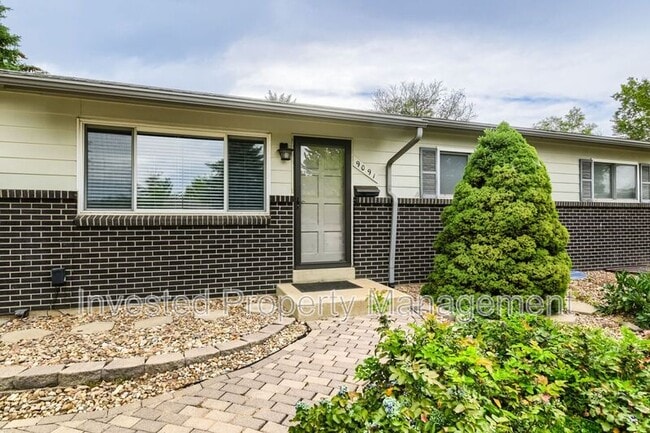 Building Photo - 9091 N Raleigh St