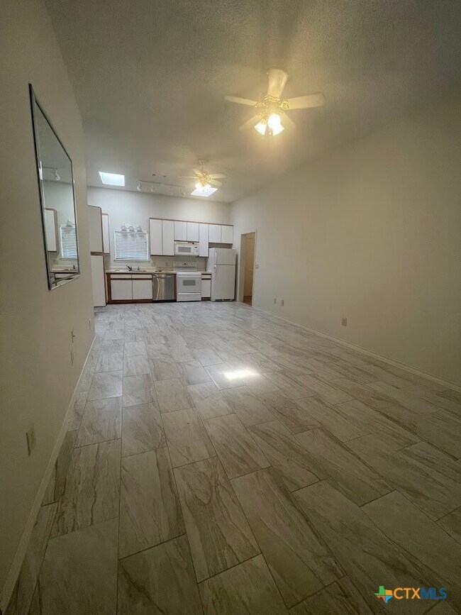 Foto del edificio - 1375 Canyon Trce