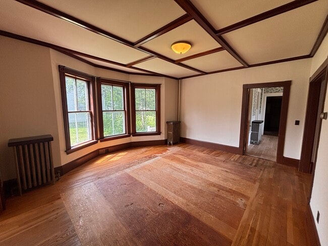Living Room - 216 Russell St