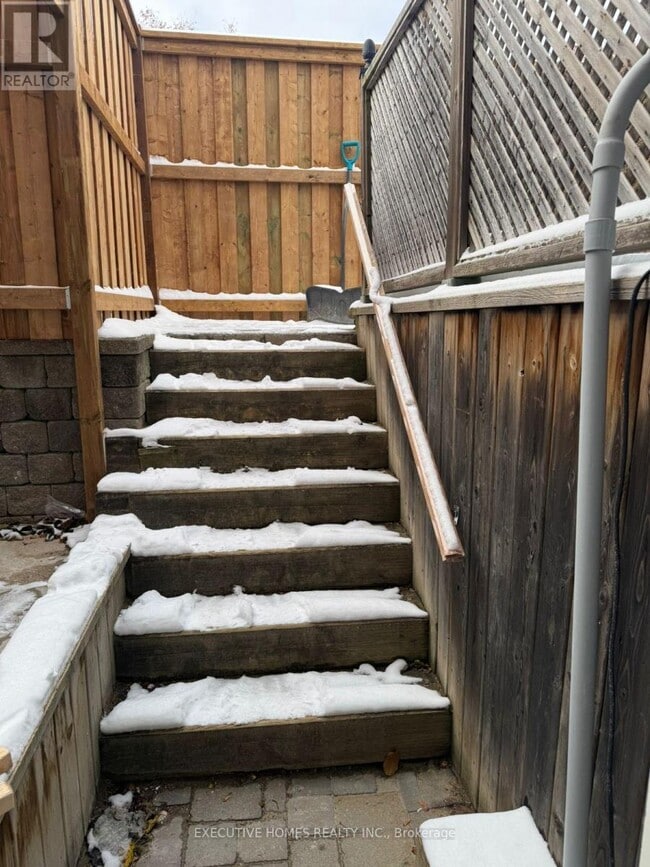 Building Photo - 2 Renwick Rd