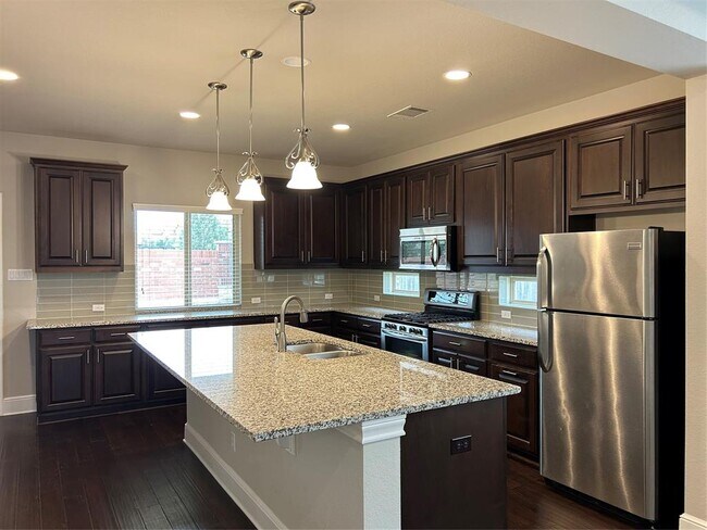 Foto del edificio - 225 Cherokee Rose Cir