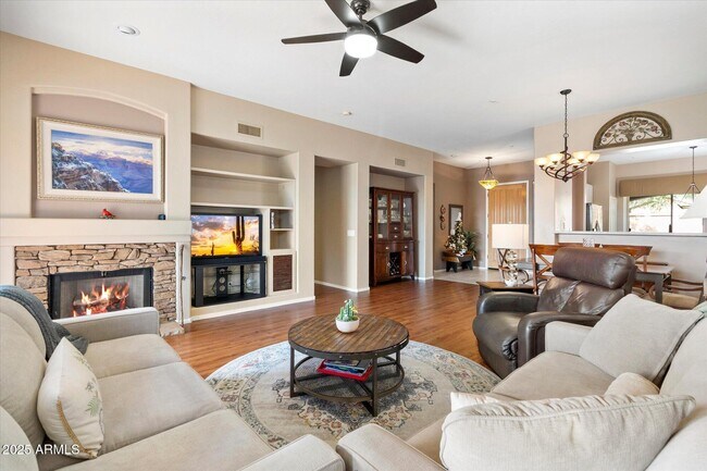 Foto del edificio - 10527 E Tierra Buena Ln