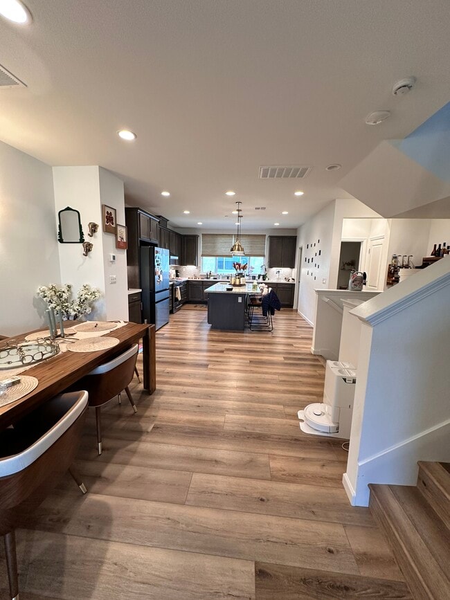 Foto del edificio - 6216 Diamond Way