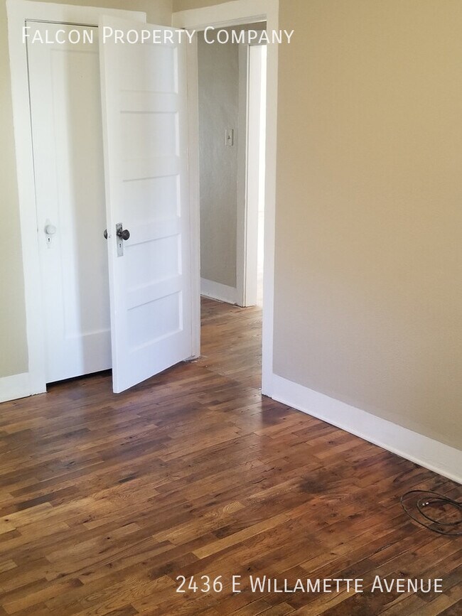 Foto del edificio - Spacious Home - Lease Pending!