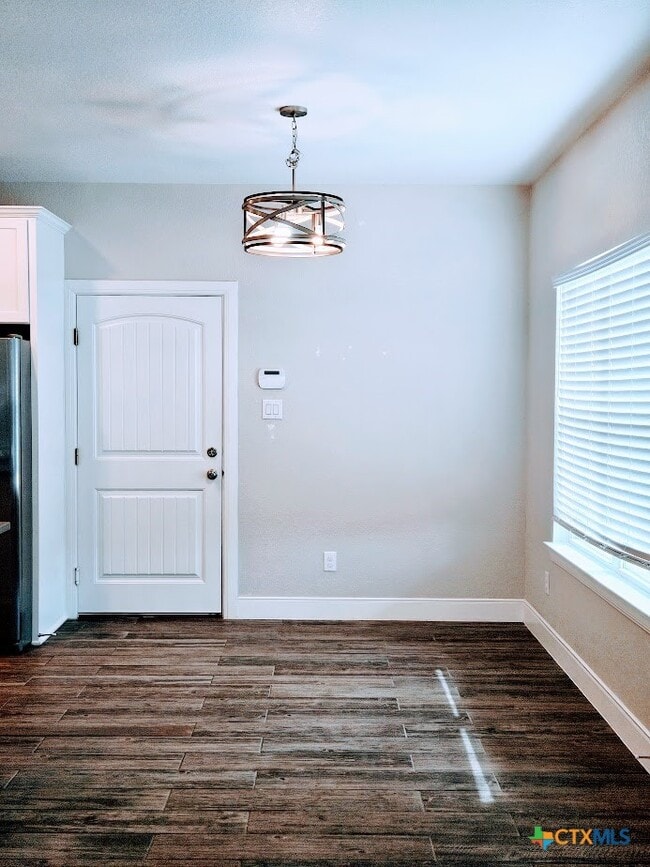 Building Photo - 110 E Otto St