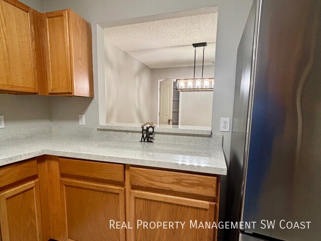 Building Photo - 10823 Brickside Ct