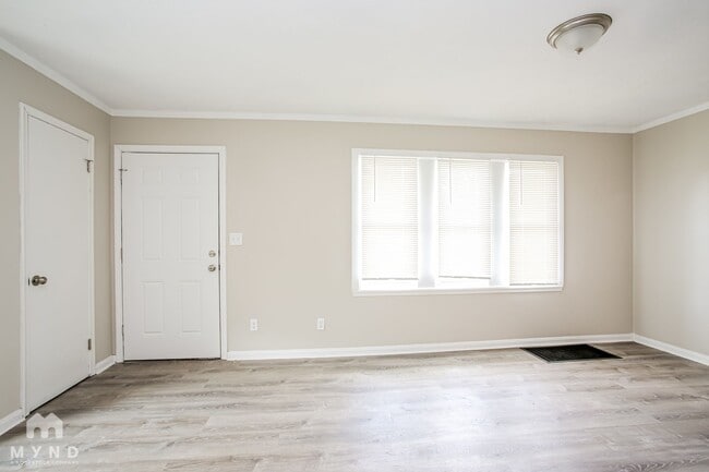 Building Photo - 967 S Richardson Ave