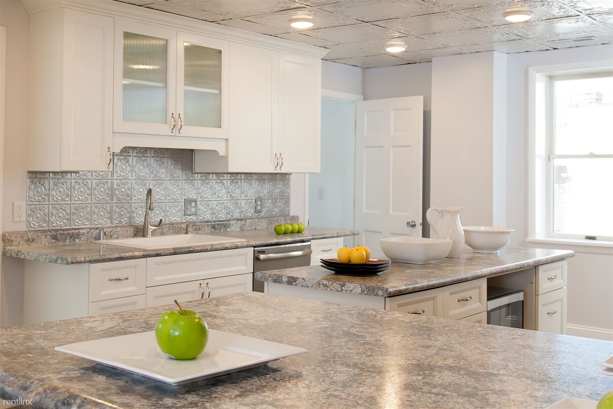 2 br, 2 bath - 527 Main St 2 - 2 br, 2 bath  - 527 Main St 2