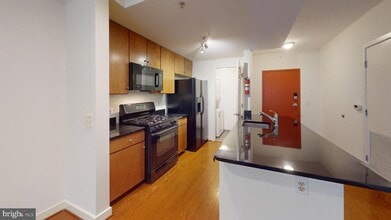 Building Photo - 1117 10th St NW