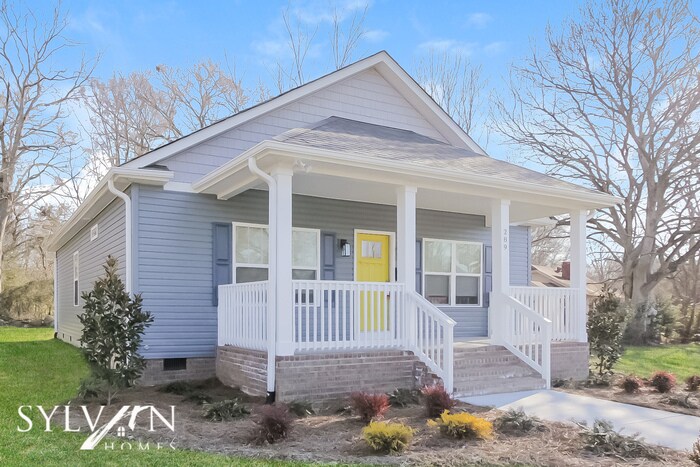 Primary Photo - Enjoy living a good life in this 3 bedroom...