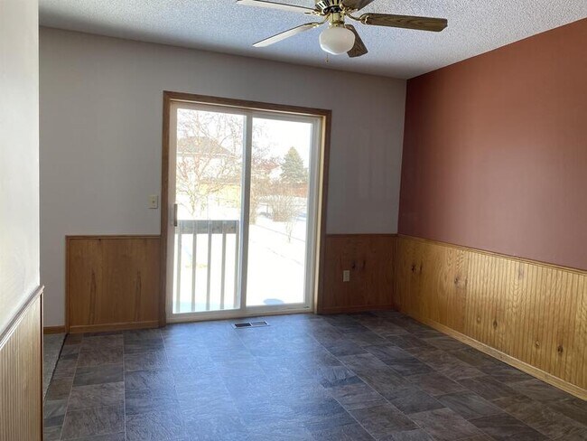 Foto del edificio - 5501 Mallard Ln