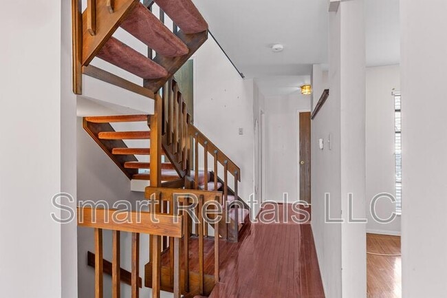 Building Photo - 1816 Misty Moss Dr