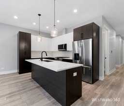 Building Photo - 4029 S Calumet Ave