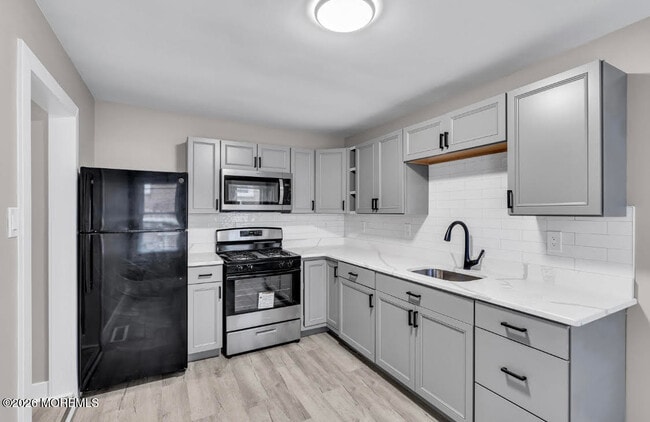 Foto del edificio - 700 Fifth Ave