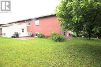 Building Photo - 376 Tremblay Rd
