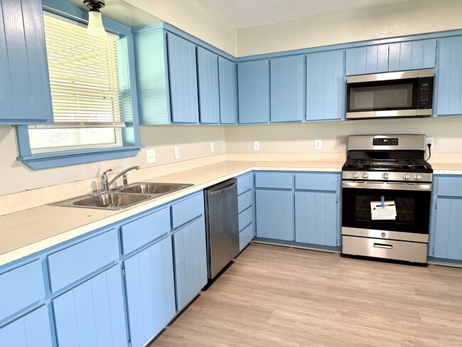 Foto del edificio - 39 Melody Ln