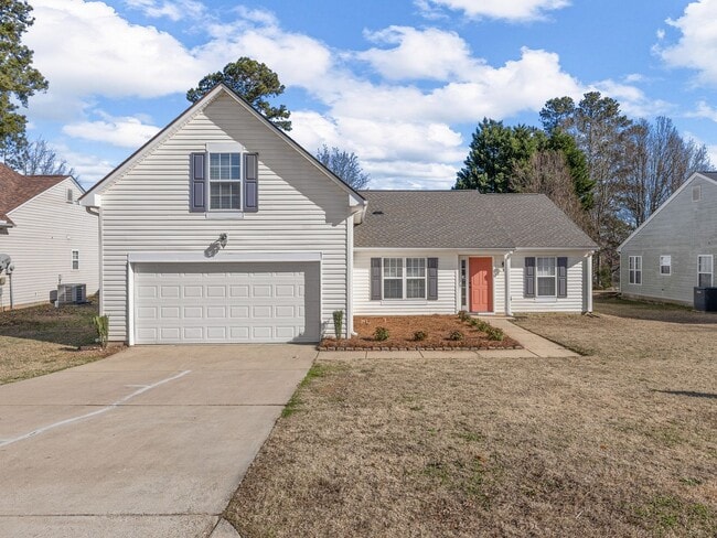 Building Photo - Beautiful 4 bedroom 2 bathroom house ready for you to call home!