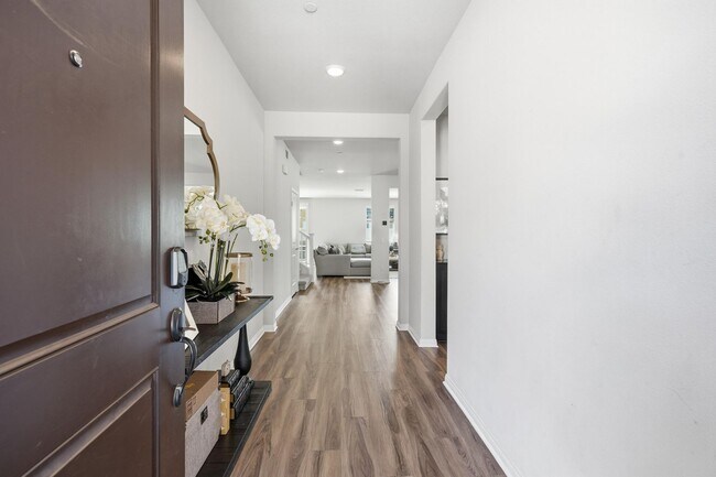 Foto del edificio - 16084 Cousteau Ln