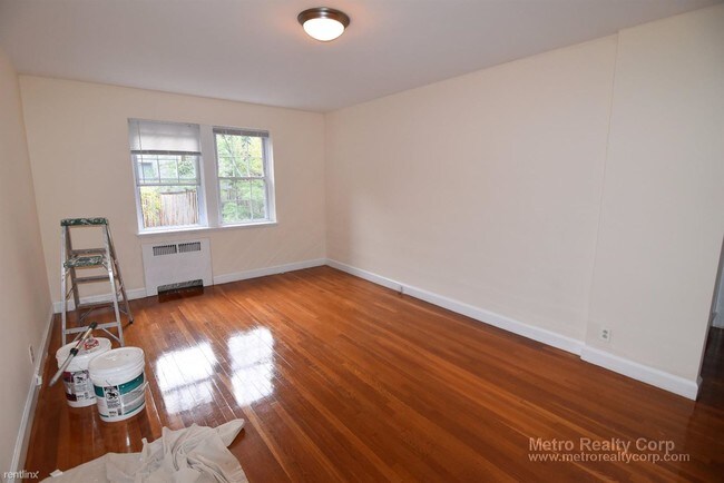 Building Photo - 1143 Beacon St