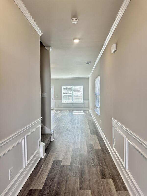 Foto del edificio - 1536 Fern Ridge Ln