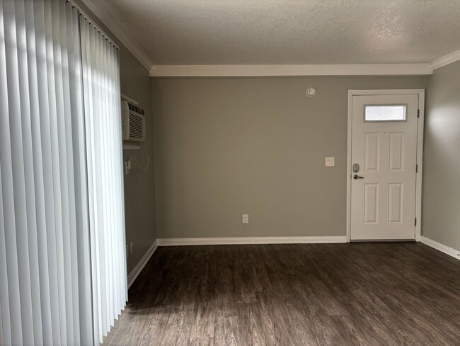 Interior Photo - Highland Pinetree Apartments
