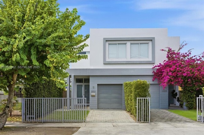 Foto del edificio - 2852 SW 32nd Ct