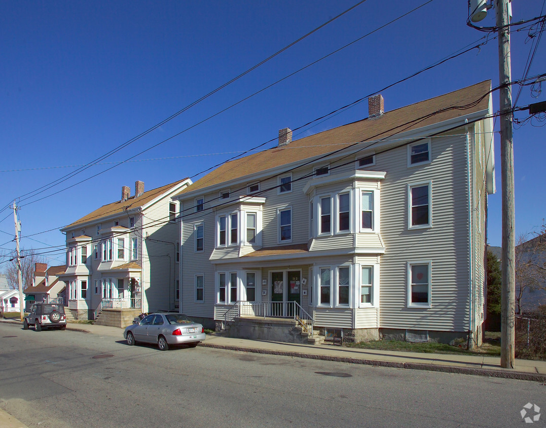 Building Photo - 202-212 Globe St