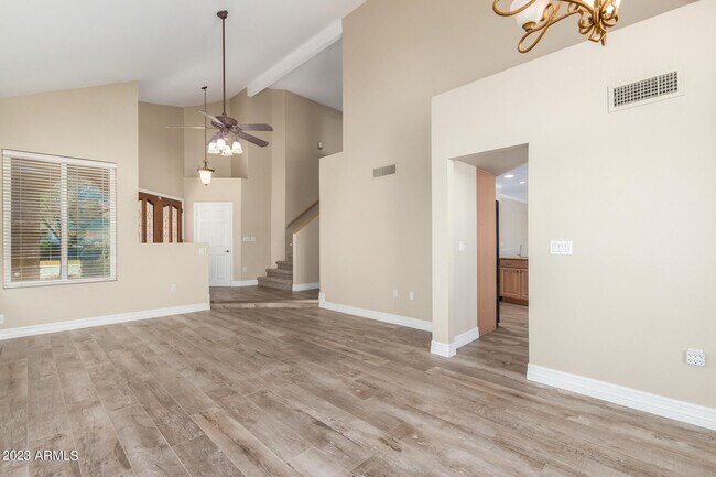 Building Photo - 16439 S 34th Way