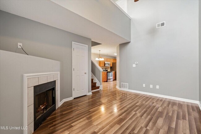 Photo - SUPER CUTE THREE BEDROOM 3 BATH TOWNHOME