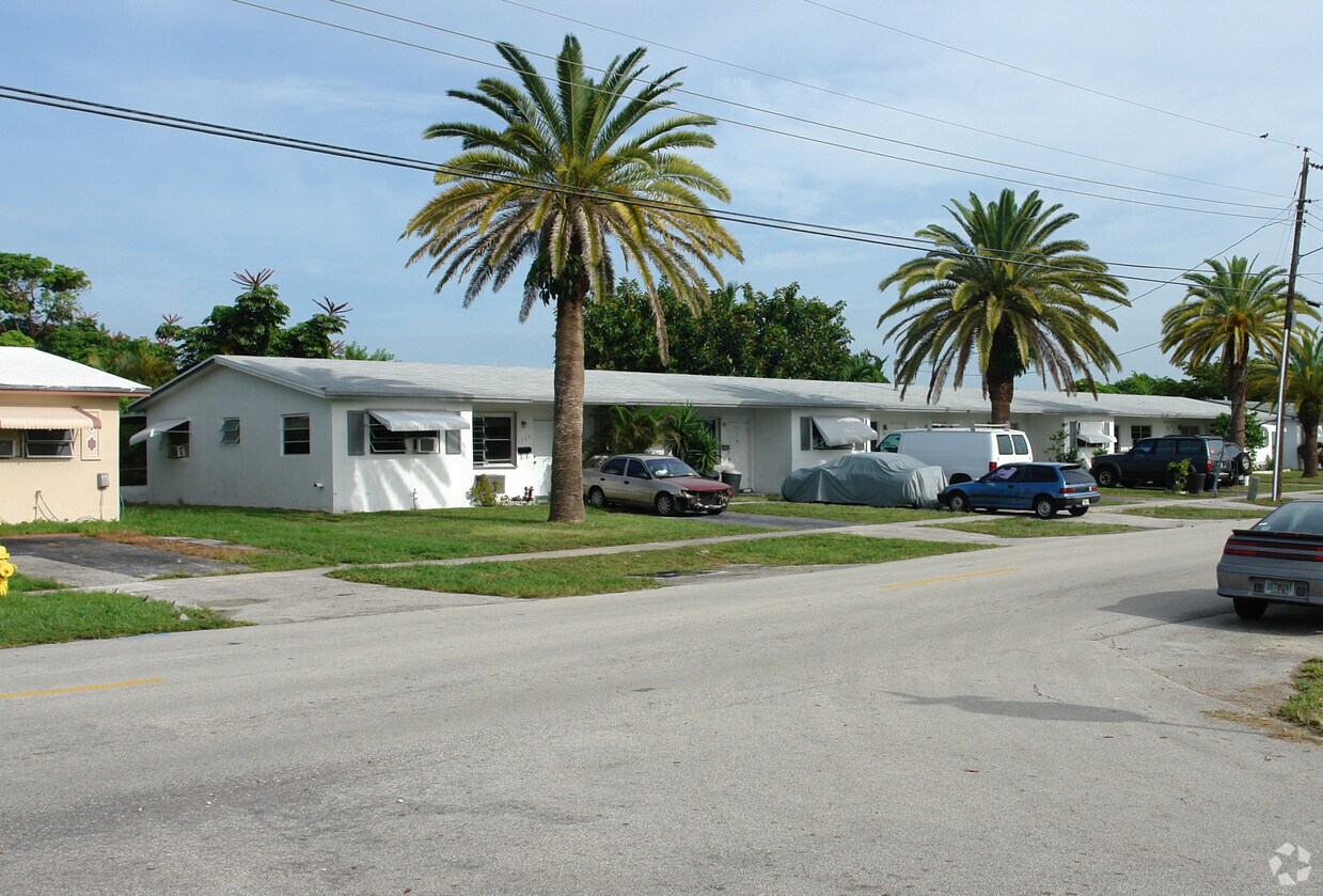 Foto del edificio - 1595 NW 60th Ave