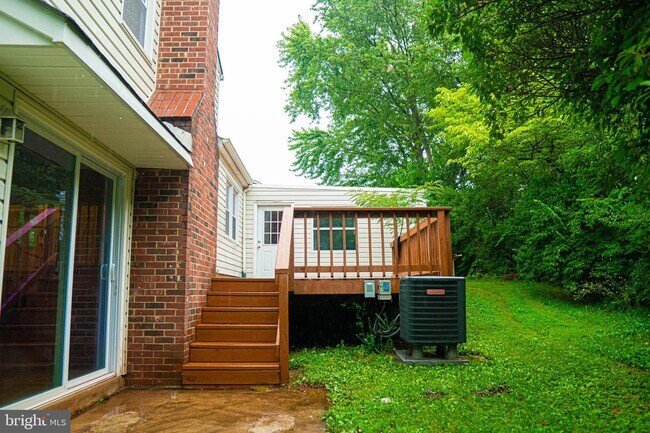 Foto del edificio - 4530 Briarton Dr